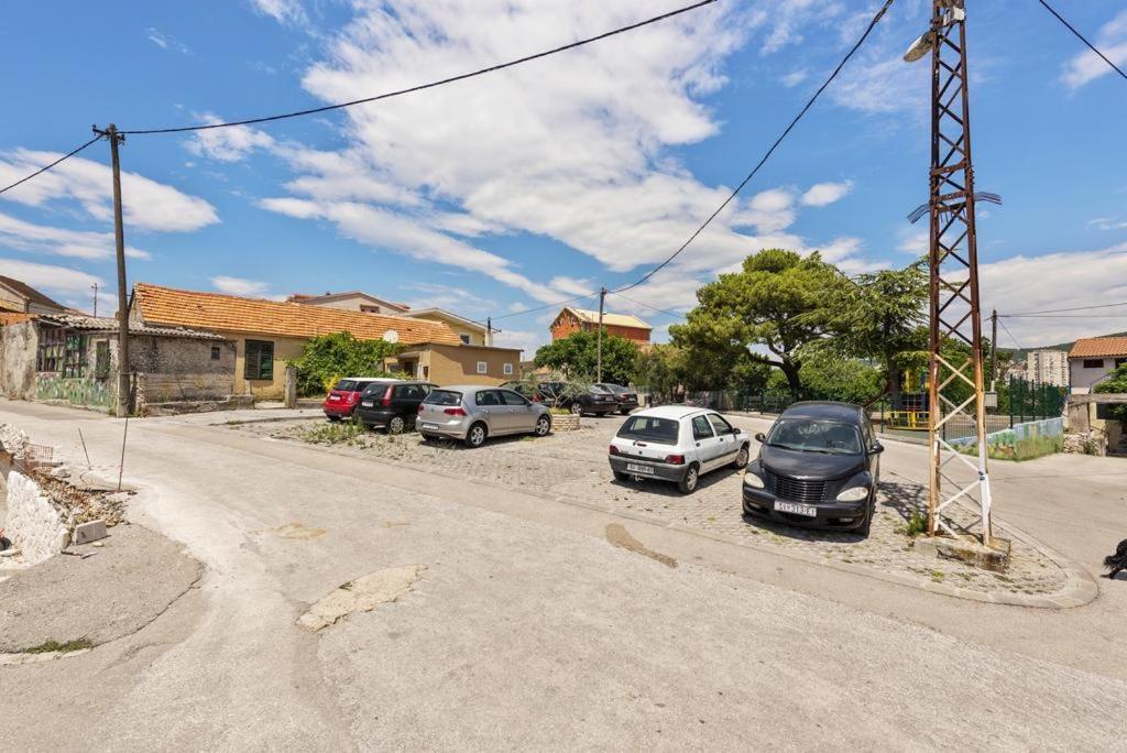 Apartments Tara, Sibenik - Mandalina Ngoại thất bức ảnh