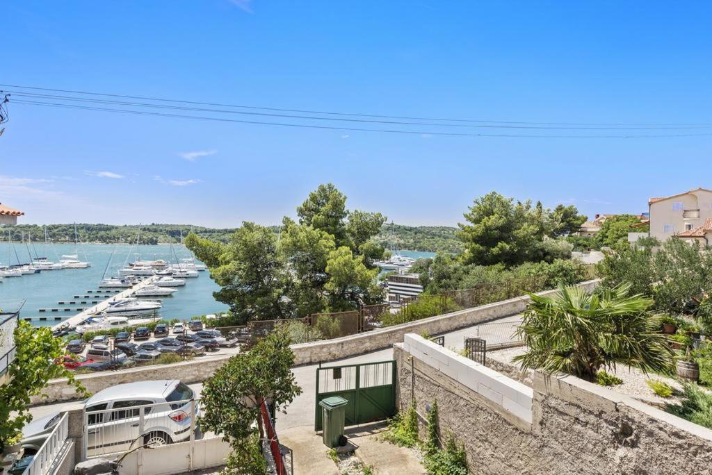 Apartments Tara, Sibenik - Mandalina Ngoại thất bức ảnh