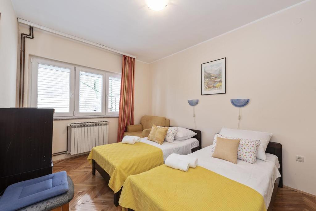 Apartments Tara, Sibenik - Mandalina Ngoại thất bức ảnh