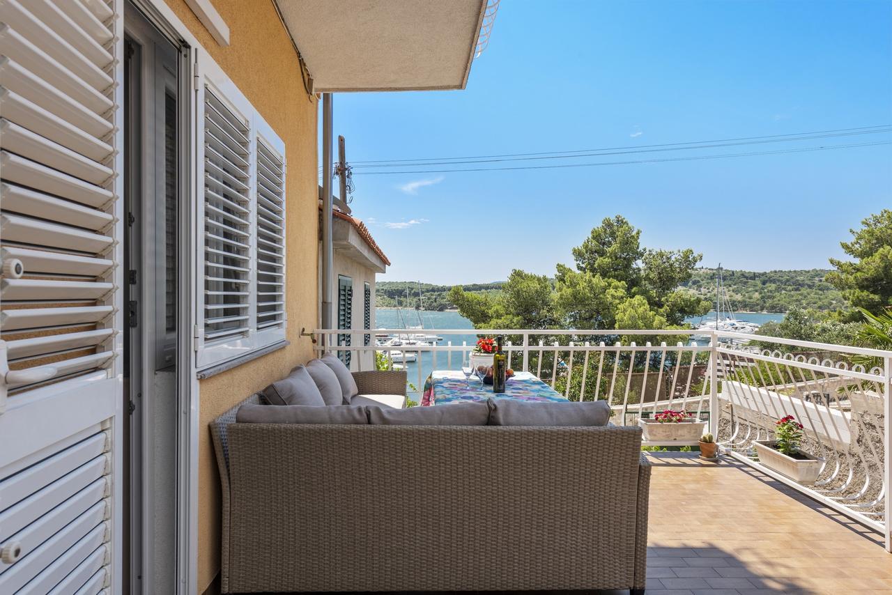 Apartments Tara, Sibenik - Mandalina Ngoại thất bức ảnh
